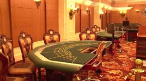 Bên trong casino còn được thiết kế vô cùng xa hoa và đẳng cấp